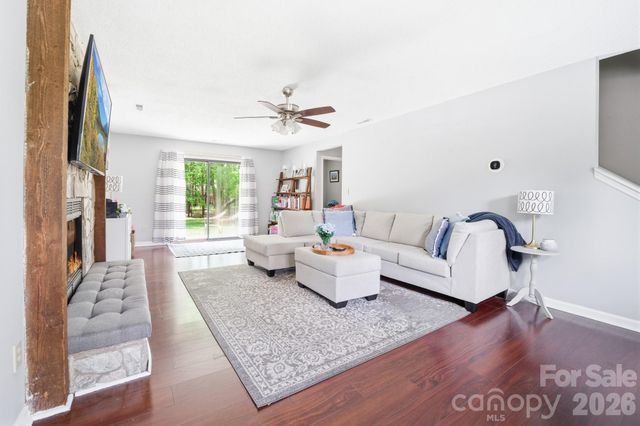 11001 Fox Mill Lane, Charlotte, NC 28277