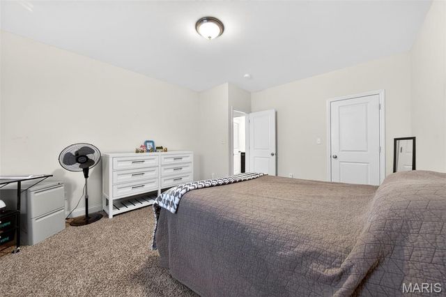 226 Flint Brook Drive, O'fallon, MO 63366