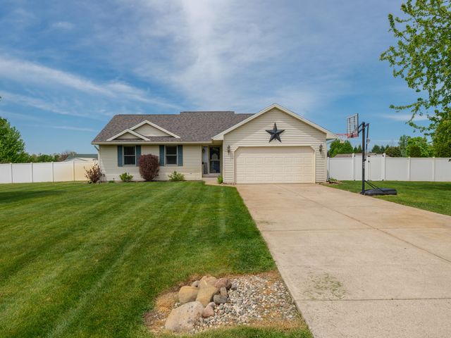 53322 Rolling Meadow Boulevard, Paw Paw, MI 49079