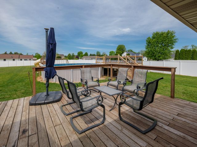 53322 Rolling Meadow Boulevard, Paw Paw, MI 49079
