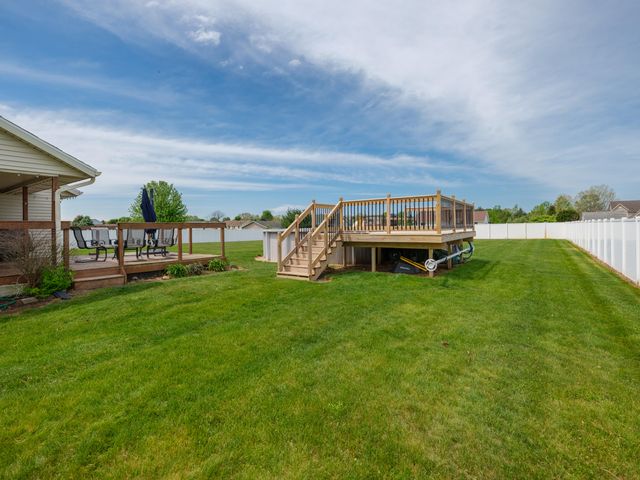 53322 Rolling Meadow Boulevard, Paw Paw, MI 49079