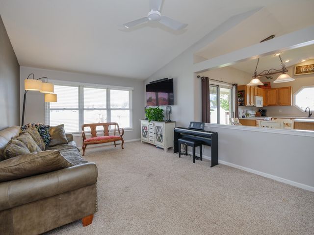 53322 Rolling Meadow Boulevard, Paw Paw, MI 49079