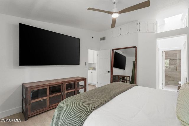 5473 Spanish Oak Lane G, Oak Park, CA 91377