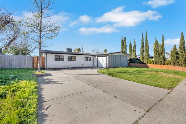 3628 Floral Dr, North Highlands, CA 95660