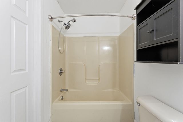 577 S Lucas Street, Junction City, KY 40440