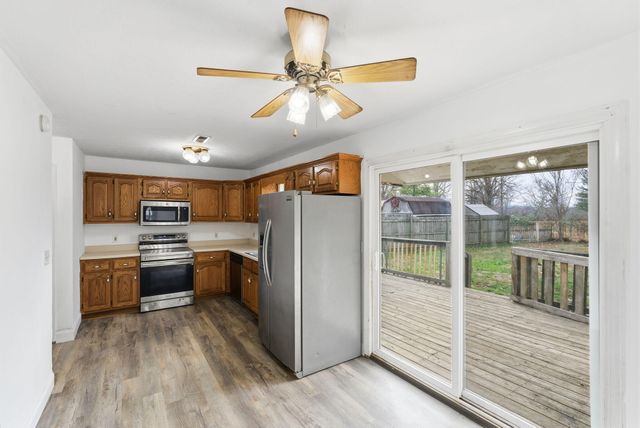 577 S Lucas Street, Junction City, KY 40440