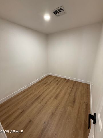 1434 E JARVIS Avenue, Mesa, AZ 85204