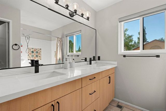 8896 Highwood Dr C, San Diego, CA 92119