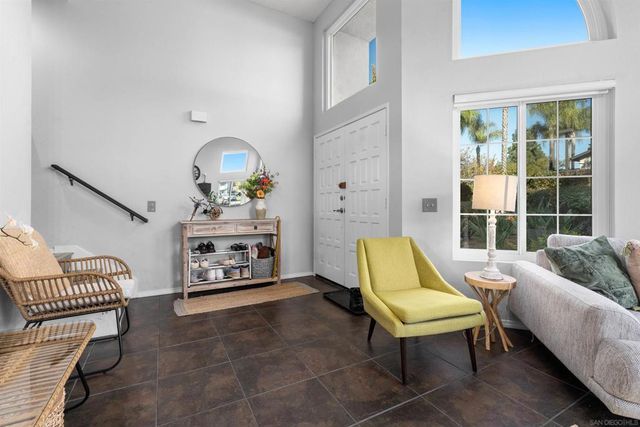 8896 Highwood Dr C, San Diego, CA 92119