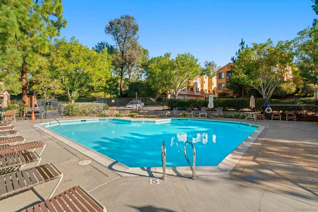 8896 Highwood Dr C, San Diego, CA 92119