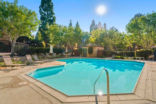 8896 Highwood Dr C, San Diego, CA 92119