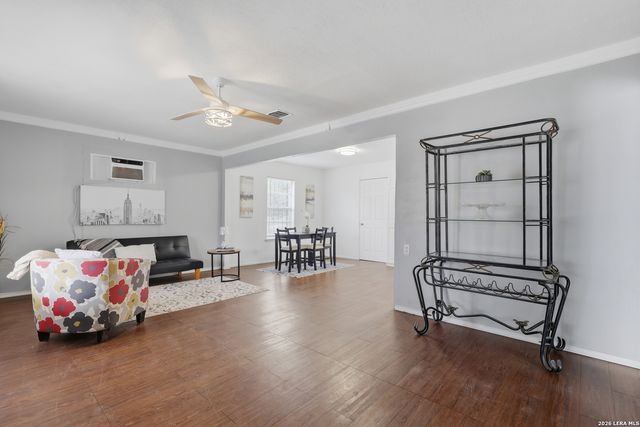 1503 Chihuahua, San Antonio, TX 78207