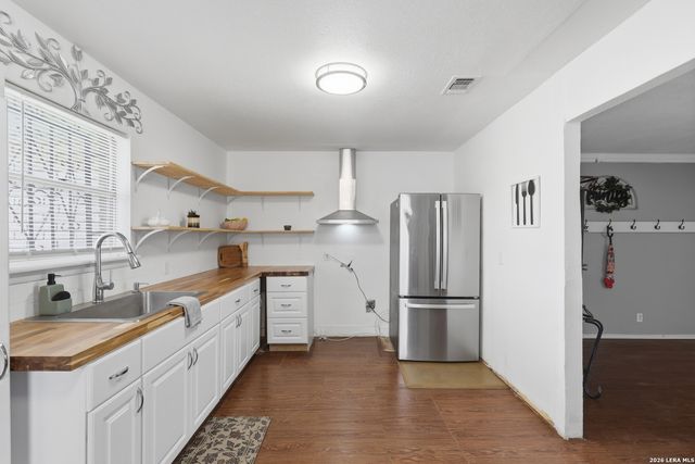 1503 Chihuahua, San Antonio, TX 78207