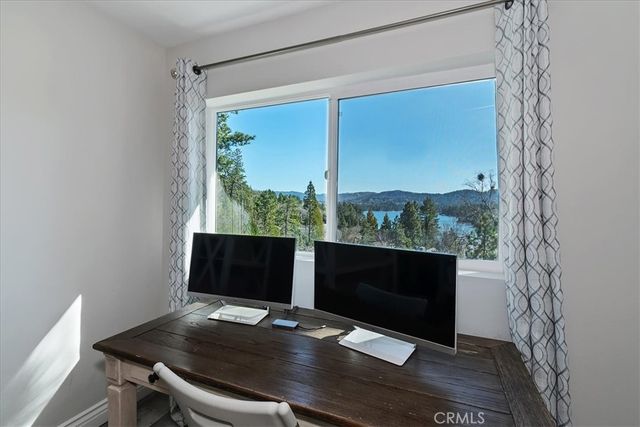 27565 North Bay Rd, Lake Arrowhead, CA 92352