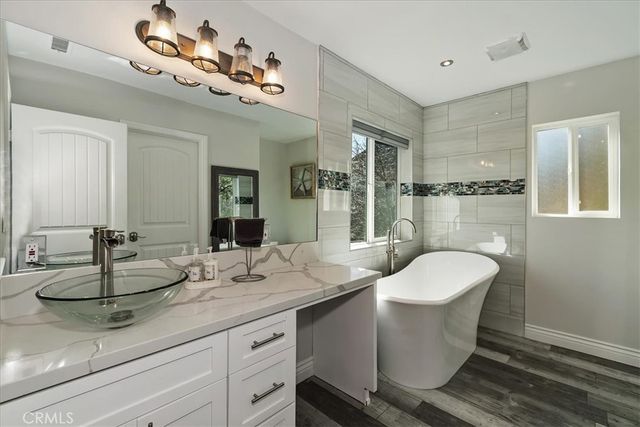 27565 North Bay Rd, Lake Arrowhead, CA 92352