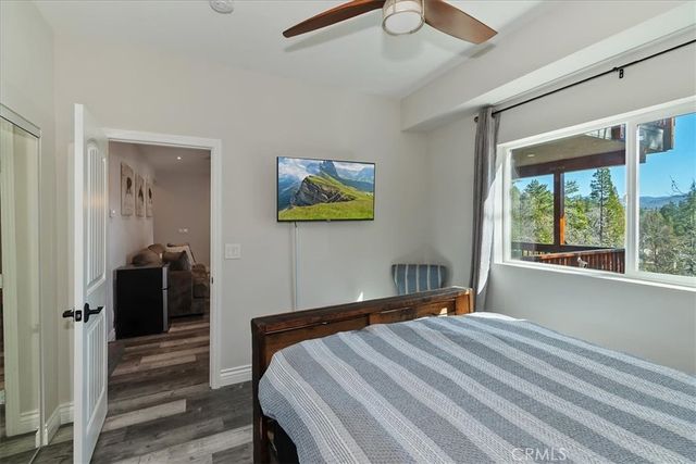 27565 North Bay Rd, Lake Arrowhead, CA 92352
