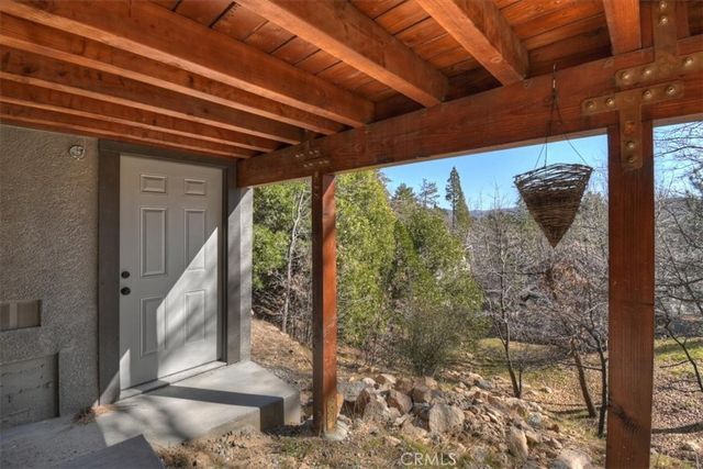 27565 North Bay Rd, Lake Arrowhead, CA 92352