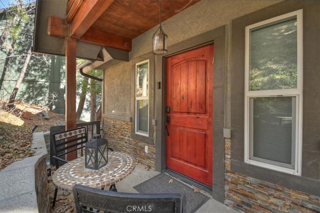 27565 North Bay Rd, Lake Arrowhead, CA 92352