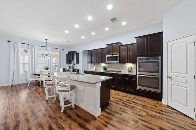 9905 White Oak Lane, Brookshire, TX 77423