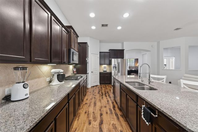 9905 White Oak Lane, Brookshire, TX 77423