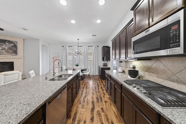9905 White Oak Lane, Brookshire, TX 77423
