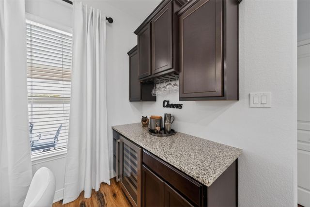 9905 White Oak Lane, Brookshire, TX 77423