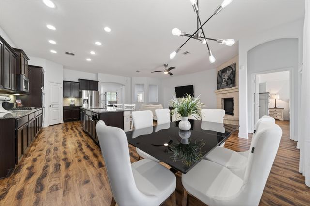 9905 White Oak Lane, Brookshire, TX 77423