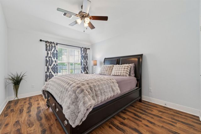9905 White Oak Lane, Brookshire, TX 77423