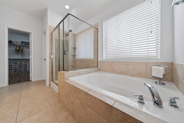 9905 White Oak Lane, Brookshire, TX 77423