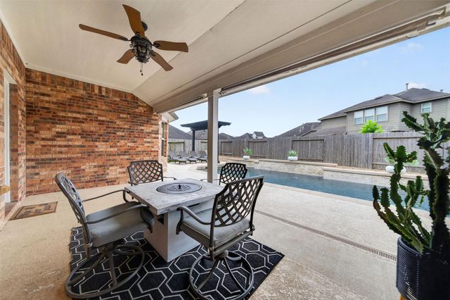 9905 White Oak Lane, Brookshire, TX 77423