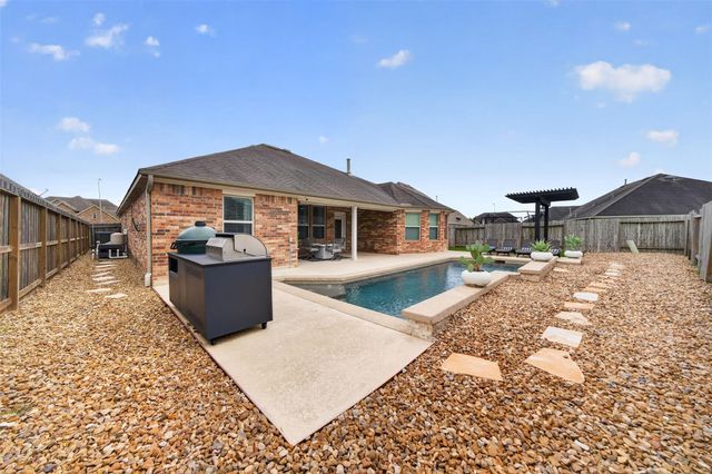 9905 White Oak Lane, Brookshire, TX 77423