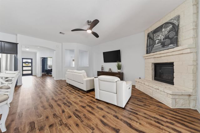 9905 White Oak Lane, Brookshire, TX 77423