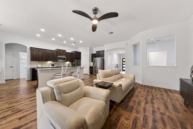 9905 White Oak Lane, Brookshire, TX 77423