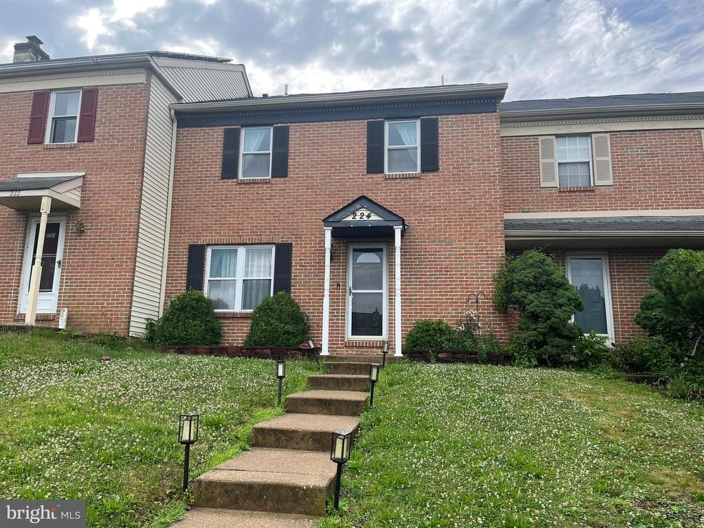 224 GRIMLEY RD, Schwenksville, PA 19473