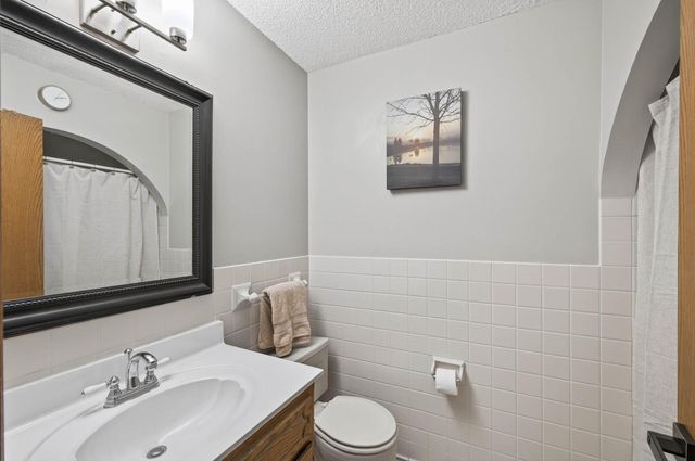 12092 Butternut Street NW, Coon Rapids, MN 55448