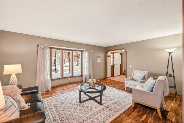 12092 Butternut Street NW, Coon Rapids, MN 55448