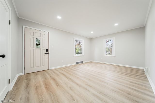 6333 W 130th Street, Parma Heights, OH 44130