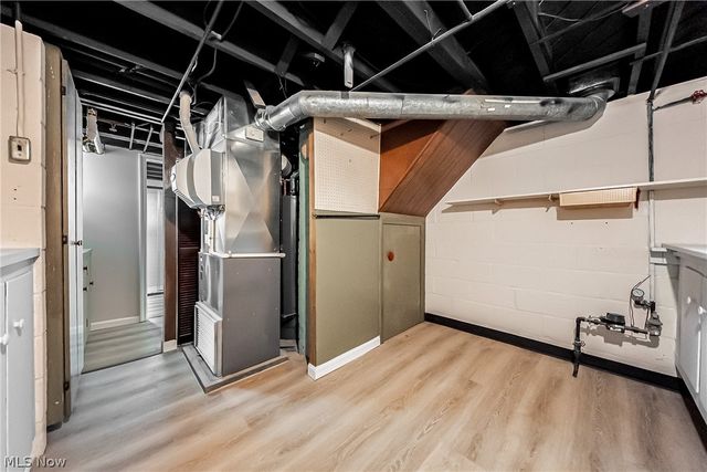 6333 W 130th Street, Parma Heights, OH 44130