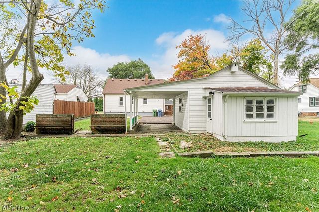 6333 W 130th Street, Parma Heights, OH 44130