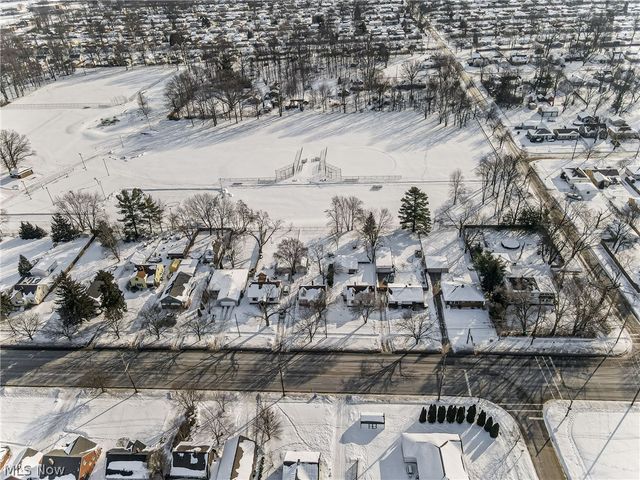 6333 W 130th Street, Parma Heights, OH 44130