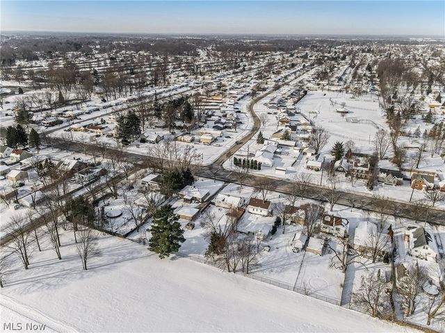 6333 W 130th Street, Parma Heights, OH 44130