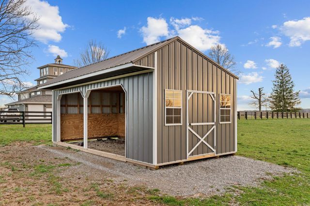 6198 Lexington Road, Lancaster, KY 40444