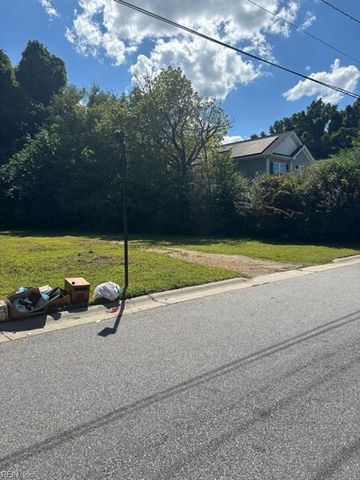 111 Charlotte AVE, Suffolk, VA 23434