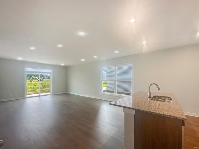 4657 Chelmsford Drive, Newburgh, IN 47630