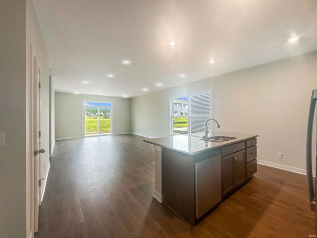 4657 Chelmsford Drive, Newburgh, IN 47630