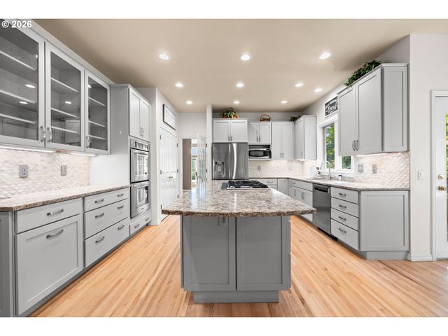15845 Sw CARDINAL Loop, Beaverton, OR 97007