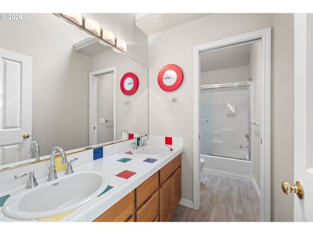 15845 Sw CARDINAL Loop, Beaverton, OR 97007