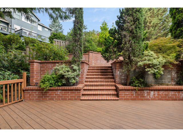 15845 Sw CARDINAL Loop, Beaverton, OR 97007