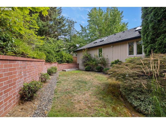 15845 Sw CARDINAL Loop, Beaverton, OR 97007