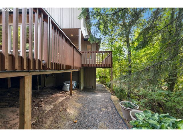 15845 Sw CARDINAL Loop, Beaverton, OR 97007